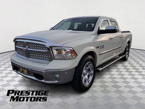 Used 2017 RAM 1500 Laramie image 3
