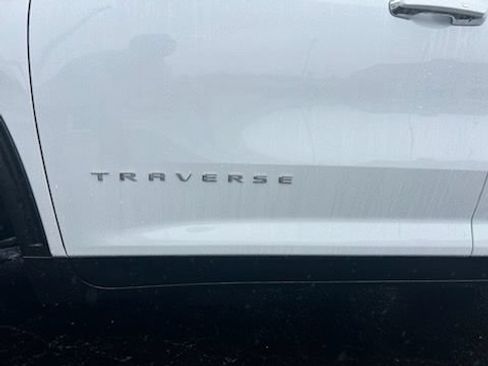 New 2026 Chevrolet Traverse High Country FWD image 6