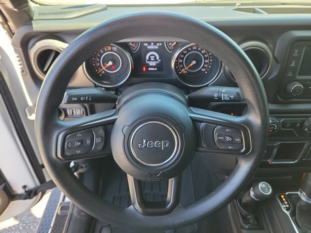 Used 2021 Jeep Gladiator Sport AWD/4WD image 25