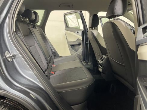 New 2026 Volkswagen Taos SE image 21