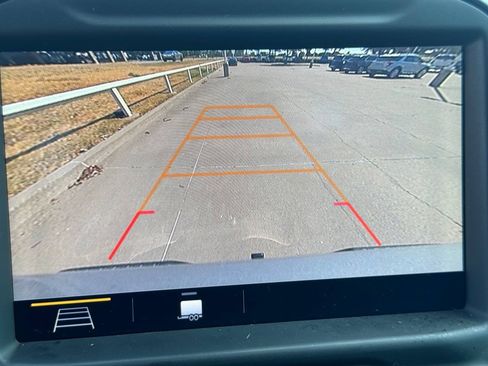 Used 2019 Chevrolet Silverado 1500 LT w/ Texas Edition RWD image 10