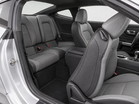 Used 2025 Ford Mustang GT Premium RWD image 12