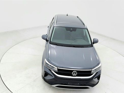 Used 2024 Volkswagen Taos SE AWD/4WD image 20