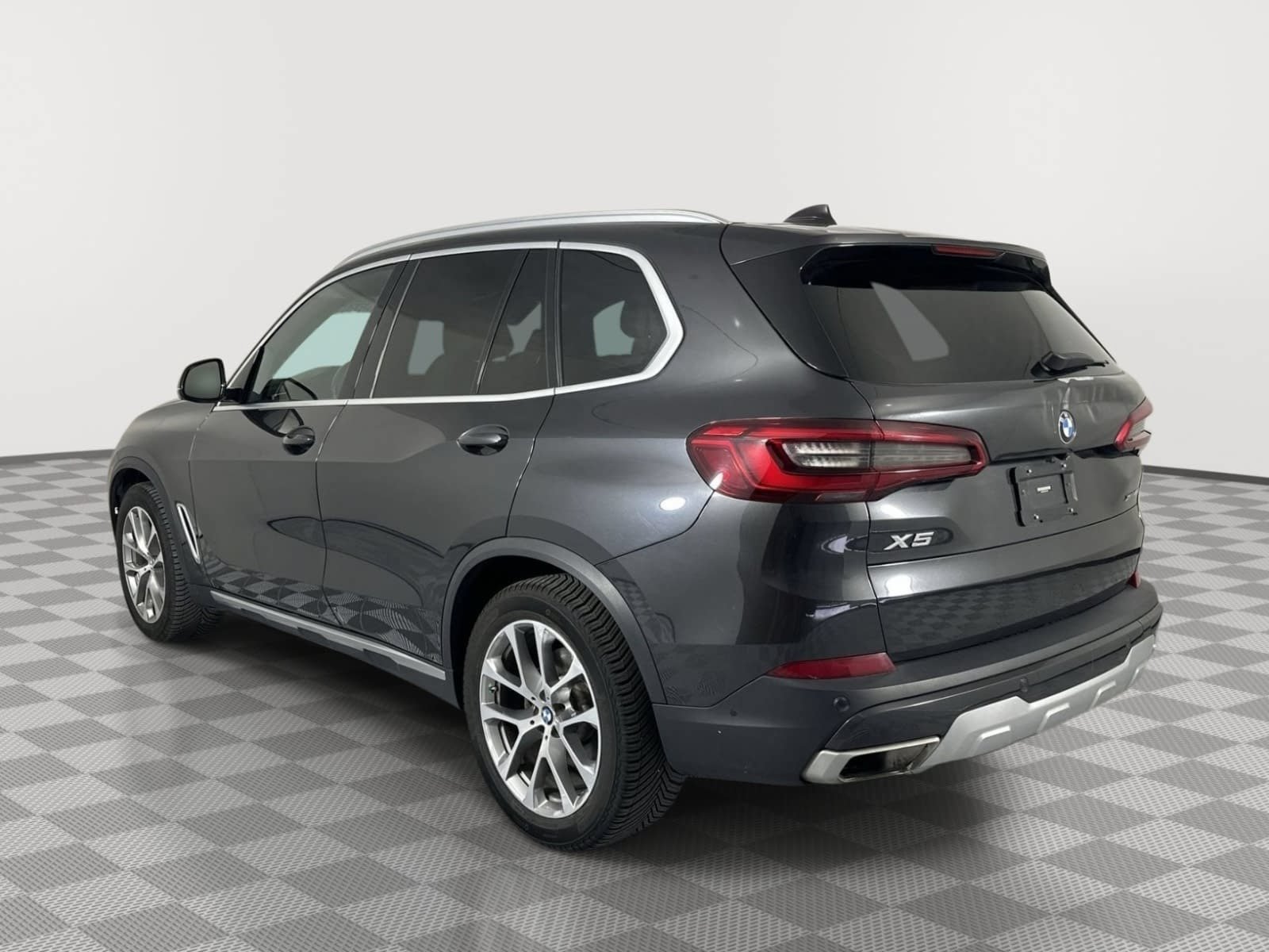 Used 2019 BMW X5 xDrive40i w/ Convenience Package AWD/4WD image 5