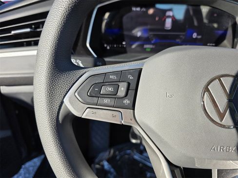 Used 2023 Volkswagen Jetta S image 18