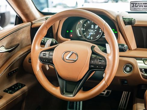 Used 2022 Lexus LC 500 Coupe w/ Performance Package image 19