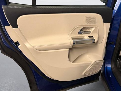 Certified 2026 Mercedes-Benz GLB 250 4MATIC image 11