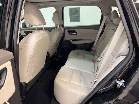 Used 2023 Nissan Rogue SL FWD image 29
