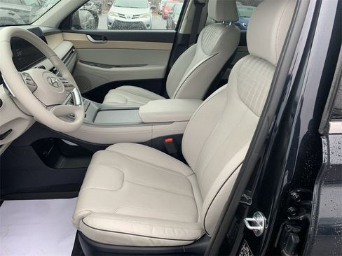 Used 2024 Hyundai Palisade Limited image 11