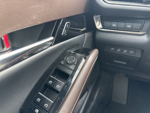 Used 2025 MAZDA CX-30 AWD 2.5 S w/ Premium Package image 9