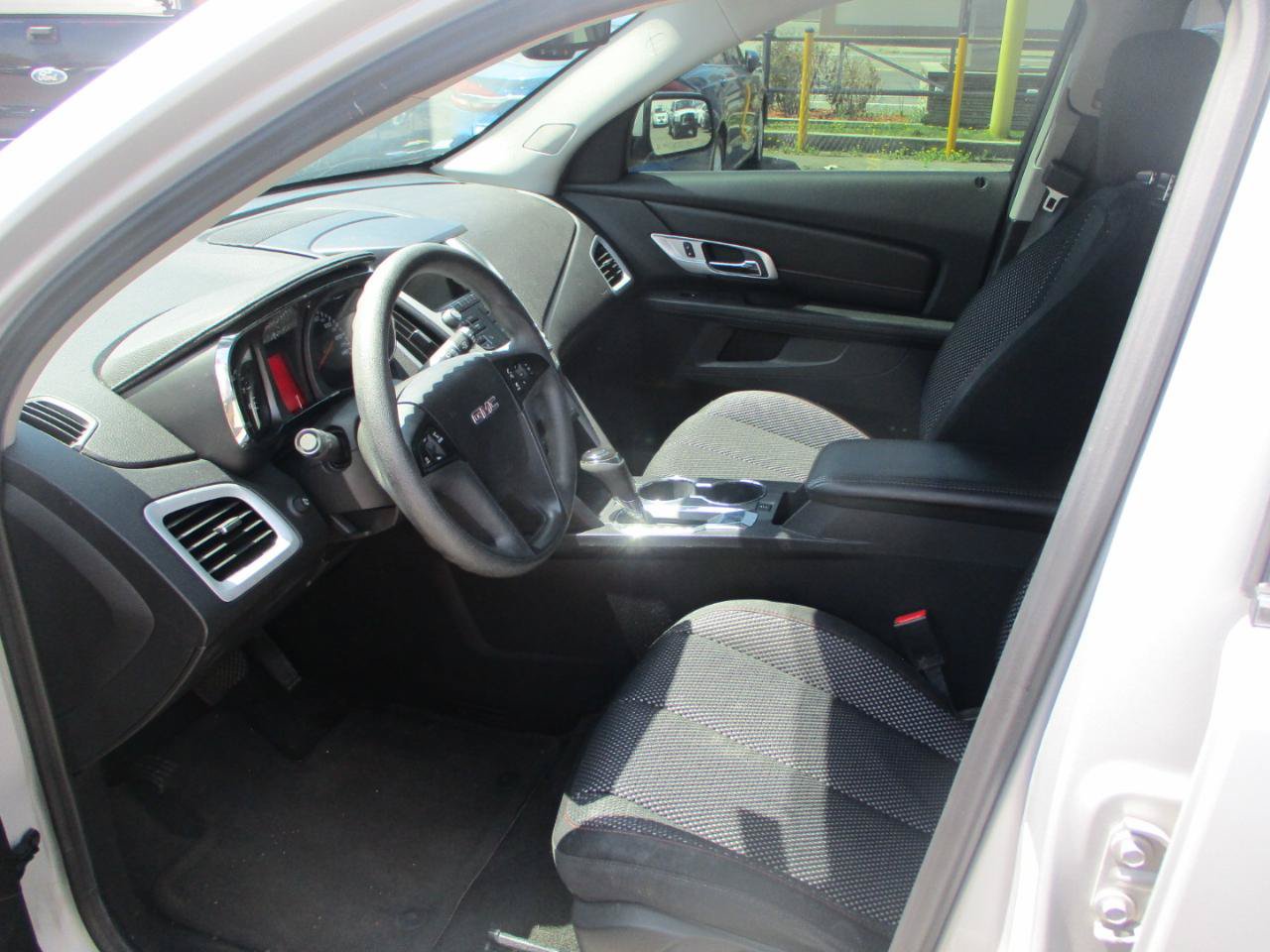 Used 2017 GMC Terrain SLE FWD image 10