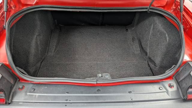 Used 2019 Dodge Challenger R/T w/ Blacktop Package RWD image 17