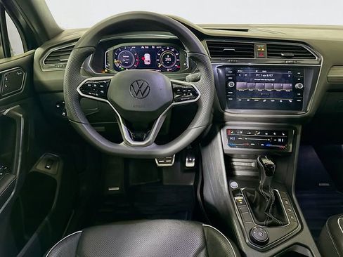 Used 2022 Volkswagen Tiguan SEL R-Line image 23