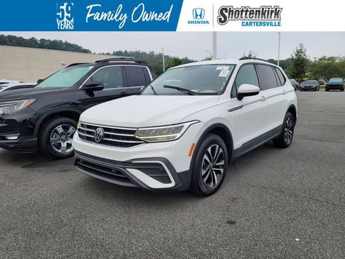 Used 2023 Volkswagen Tiguan S FWD image 1