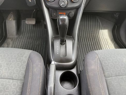Used 2020 Chevrolet Trax LS w/ Tint and Cruise Package FWD image 15
