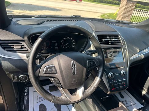 Used 2018 Lincoln MKC Premiere image 28