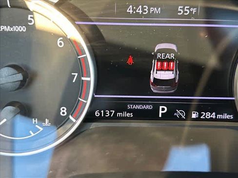 Used 2025 Nissan Rogue SV w/ SV Premium Package image 20