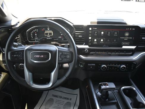 Used 2022 GMC Sierra 1500 SLT w/ SLT Premium Plus Package AWD/4WD image 3