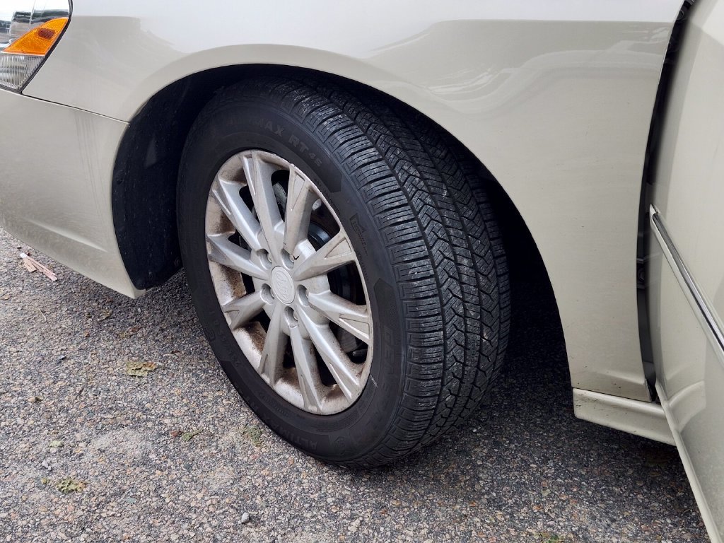 Used 2011 Buick Lucerne CX FWD image 29