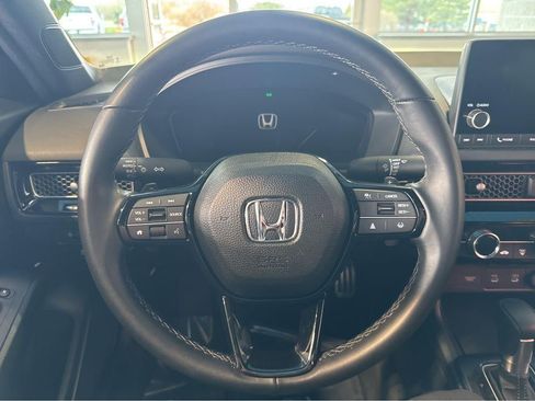 Used 2025 Honda Civic Sport image 18