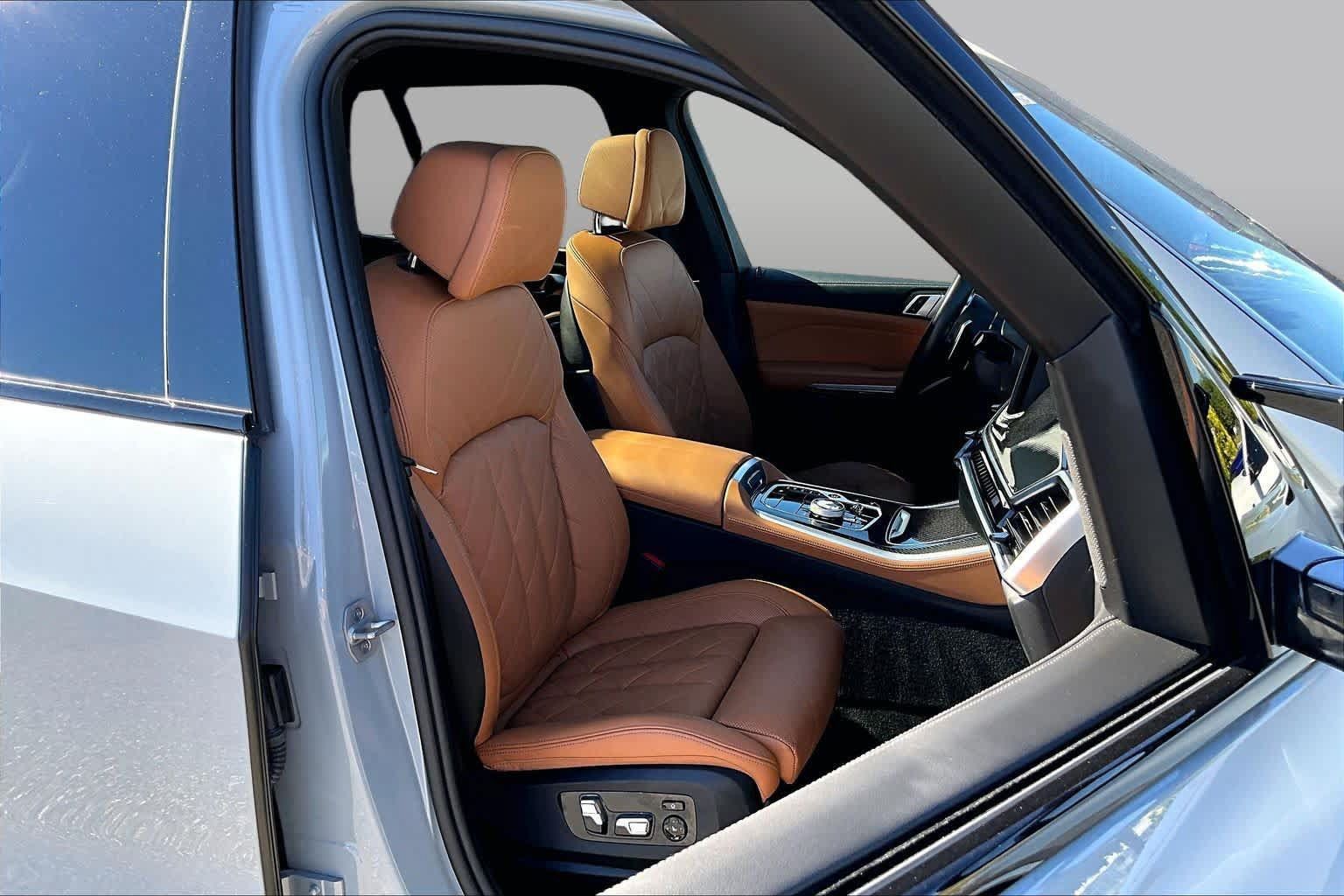 Used 2024 BMW X5 M60i w/ Executive Package AWD/4WD image 15