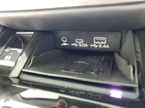 Used 2025 Subaru Outback Touring w/ Tech Package 2 AWD/4WD image 18