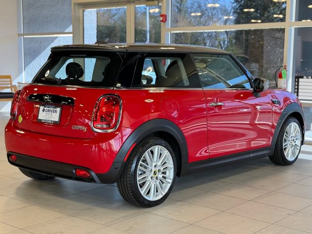 Used 2024 MINI Cooper SE FWD image 12