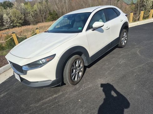 Used 2020 MAZDA CX-30 AWD w/ Preferred Package image 1