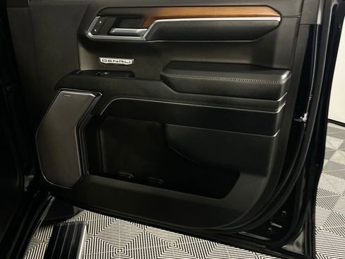 Used 2024 GMC Sierra 1500 Denali w/ Denali Reserve Package image 34