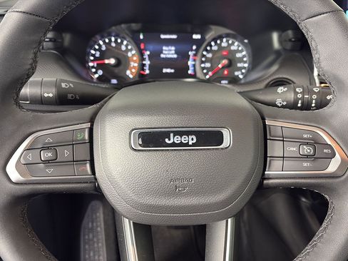 New 2026 Jeep Compass Latitude AWD/4WD image 13