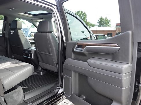 Used 2025 GMC Sierra 1500 Elevation w/ Elevation Premium Package AWD/4WD image 30