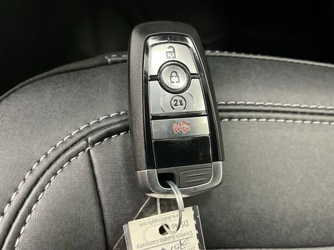 New 2025 Ford Bronco Badlands image 24