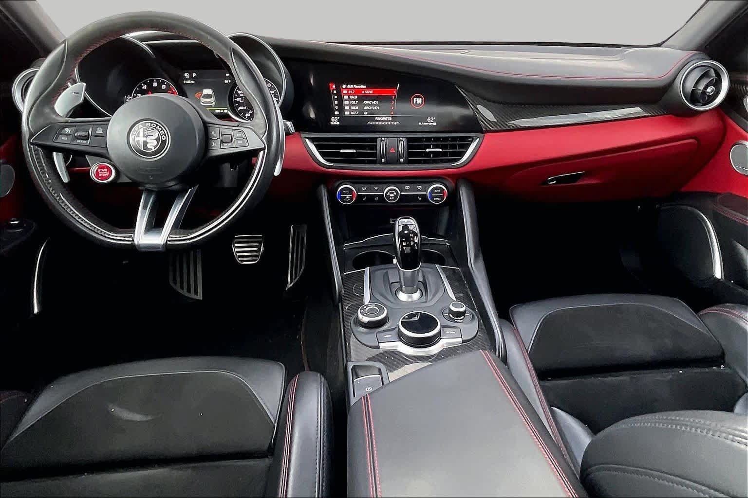 Used 2018 Alfa Romeo Giulia Quadrifoglio w/ Driver Assist Dynamic Package RWD image 16