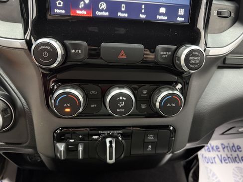 Used 2022 RAM 1500 Big Horn w/ Trailer Tow Group AWD/4WD image 17