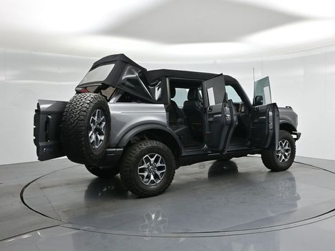 Certified 2023 Ford Bronco Badlands image 6