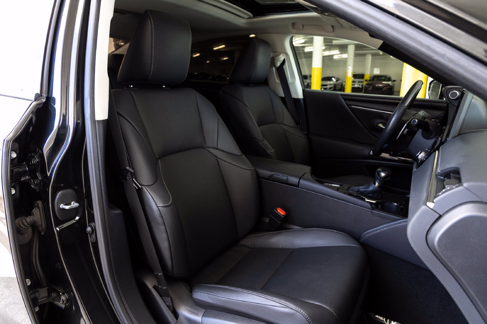 Used 2024 Lexus ES 350 w/ Premium Package FWD image 31