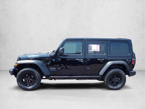 Used 2023 Jeep Wrangler Unlimited w/ Cold Weather Group AWD/4WD image 2