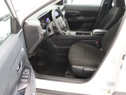 Used 2025 Nissan Kicks S FWD image 14