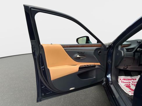 Used 2022 Lexus ES 350 w/ Premium Package FWD image 36