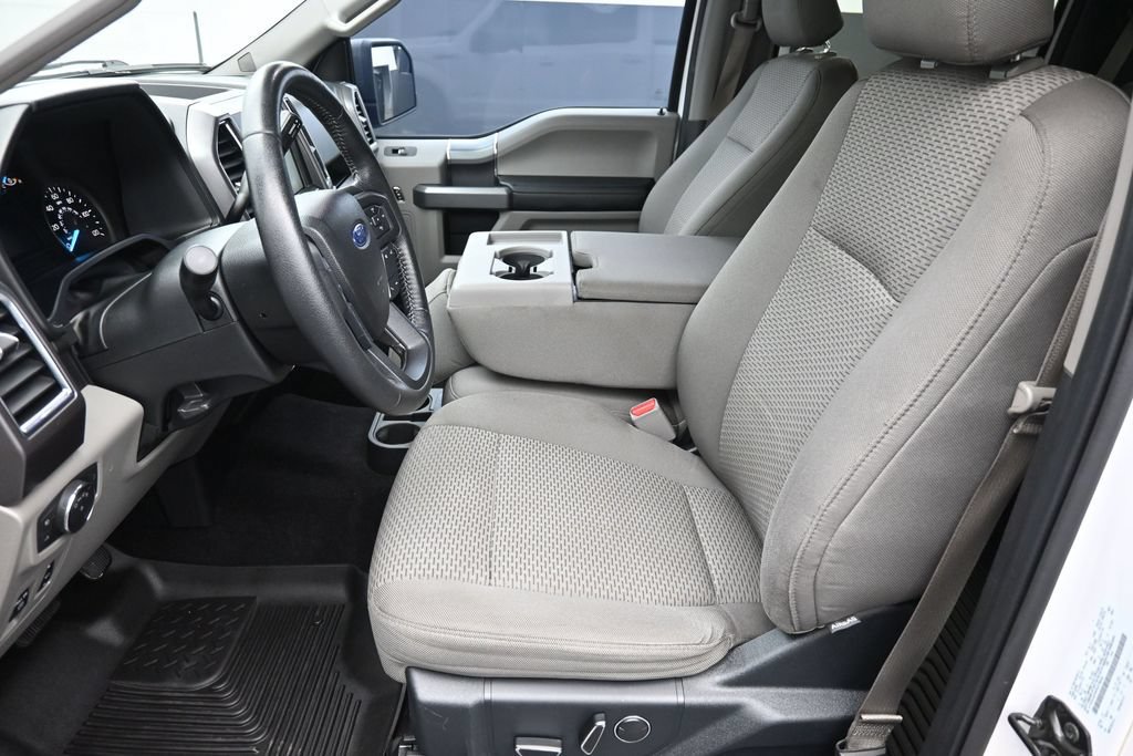 Used 2015 Ford F150 XLT w/ Equipment Group 302A Luxury AWD/4WD image 16