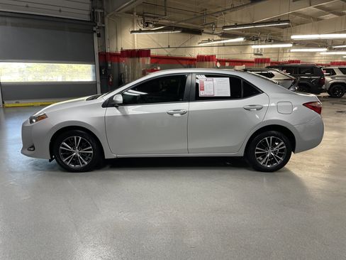 Used 2017 Toyota Corolla LE image 7