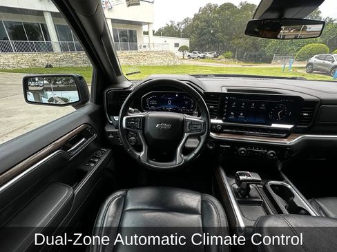 Used 2023 Chevrolet Silverado 1500 RST AWD/4WD image 13