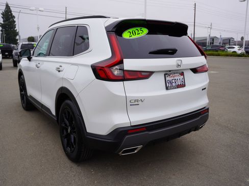 Used 2025 Honda CR-V Sport-L image 8