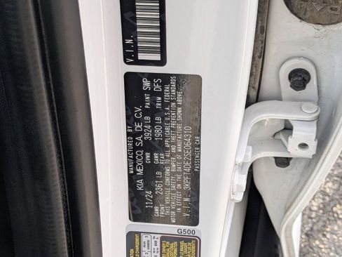 Used 2025 Kia K4 LXS image 31