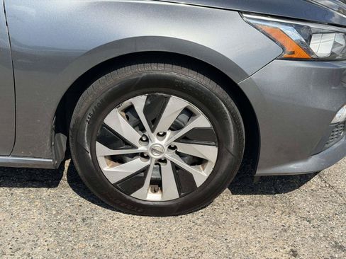 Used 2019 Nissan Altima 2.5 S FWD image 10