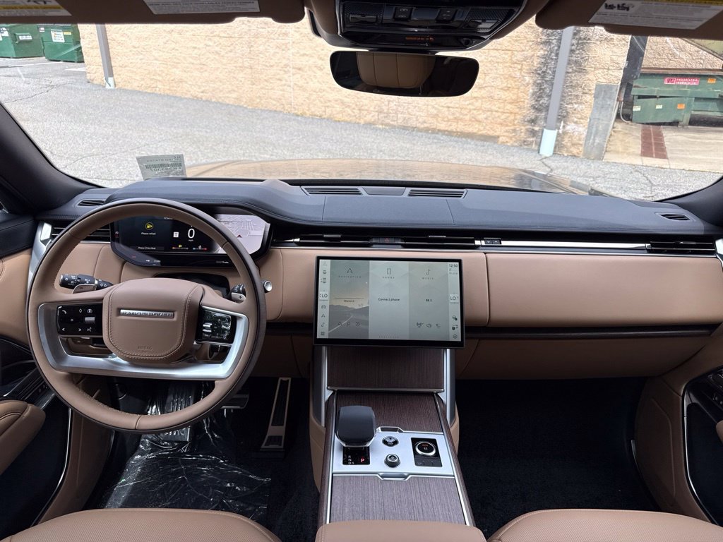 New 2027 Land Rover Range Rover Long Wheelbase SE AWD/4WD image 19