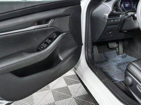Used 2025 MAZDA MAZDA3 s Sport FWD image 7