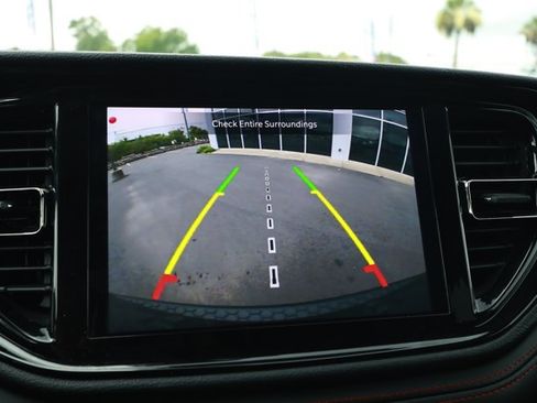 Certified 2025 Dodge Durango GT RWD image 17