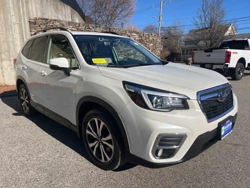 Used 2020 Subaru Forester Limited image 7