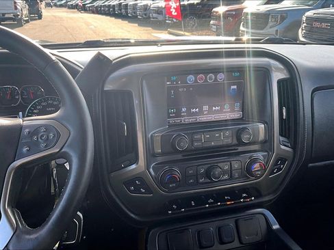 Used 2017 Chevrolet Silverado 1500 High Country image 5